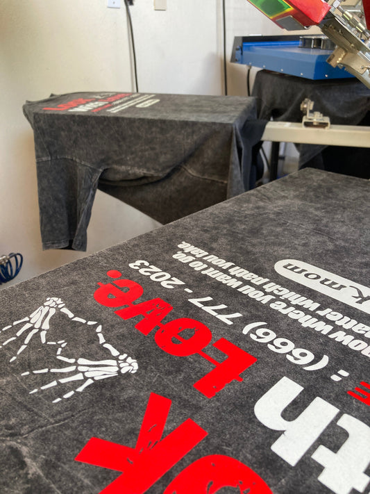 ¿Qué es la serigrafía y porqué elegirla para el estampado de tus prendas?